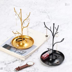 Support à bijoux design pour un espace optimisé