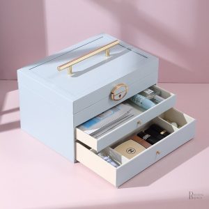 Boîte à bijoux pratique avec système de verrouillage