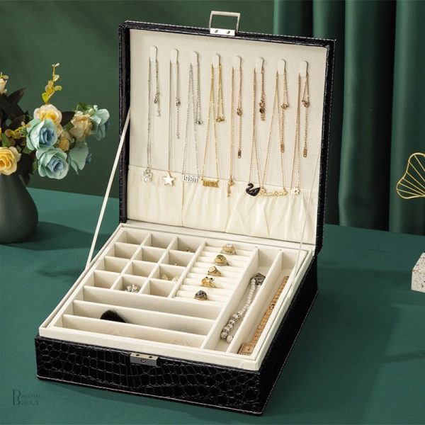 Boîte à bijoux compacte pour un gain de place
