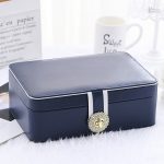 Élégante boîte à bijoux avec plusieurs compartiments pratiques