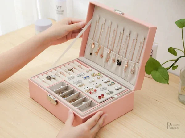 Boîte à Bijoux pratique pour les accessoires