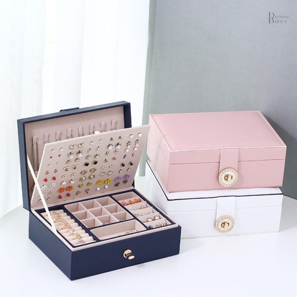 Boîte à bijoux fonctionnelle avec compartiments pratiques