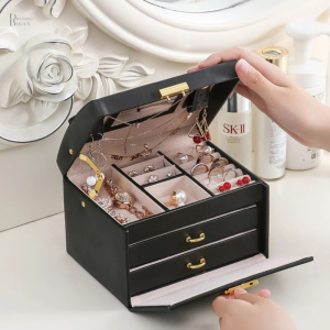 Rangement pour bijoux en bois avec compartiments