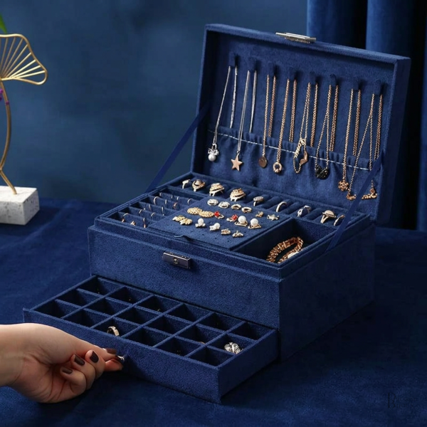 Boîte à bijoux souple en velours premium