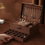 Boîte à bijoux confortable en velours