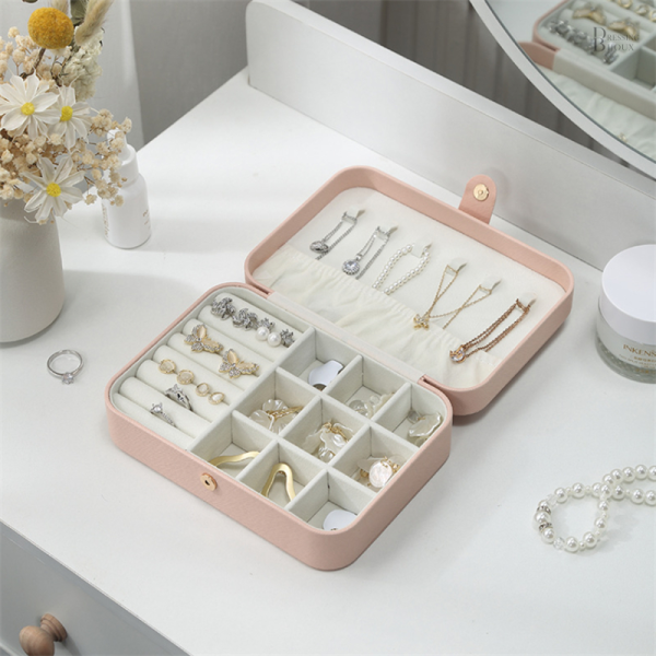 Solution de rangement pour bijoux, facile à transporter