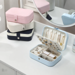 Boîte à bijoux pour rangement pratique en voyage