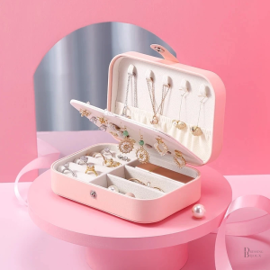 Coffret de voyage pour bijoux bien organisé