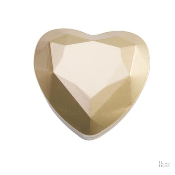 Boîte cœur pour bague, une touche d'amour à vos bijoux