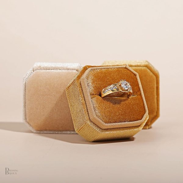 Boîte à bague pour une présentation élégante