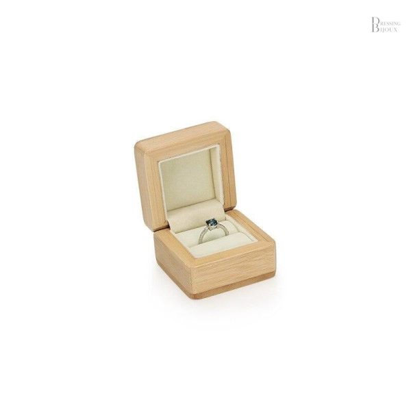 Écrin à Bague en bois naturel