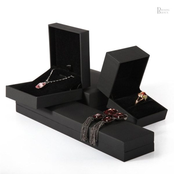 Écrin élégant pour protéger vos précieux bijoux