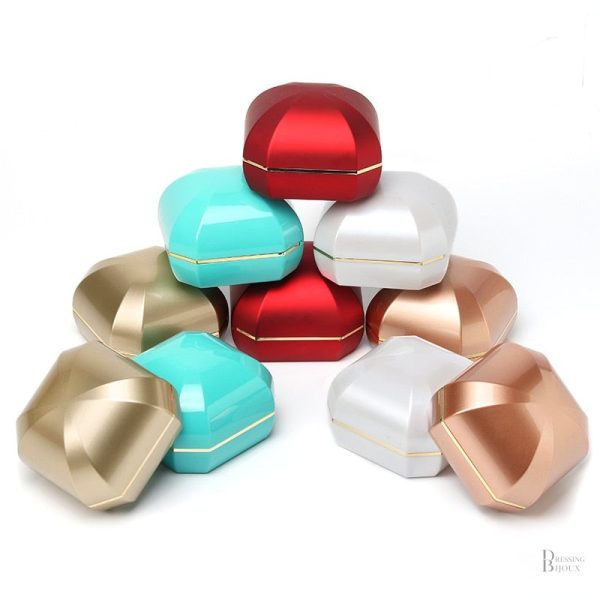 Écrin à bijoux élégant avec éclairage LED