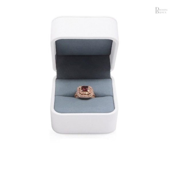 Écrin Bijoux Blanc, design chic pour bijoux