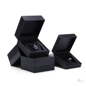Écrin Bijoux Noir pour bague élégante
