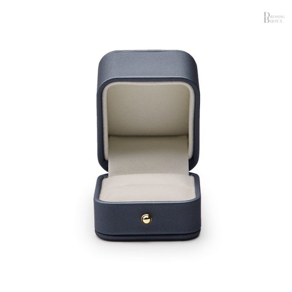 Écrin compact pour stockage sécurisé de bijoux