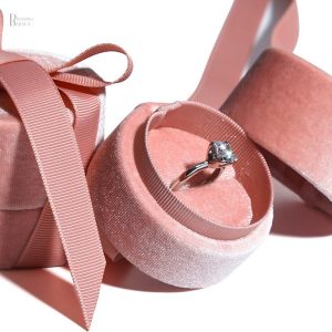 Écrin à Bague en rose chic et raffiné