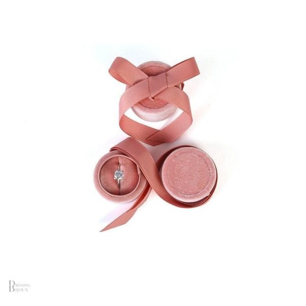 Boîte à bijoux rose pour bague en velours doux