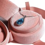 Écrin à bijoux rose pour un look sophistiqué