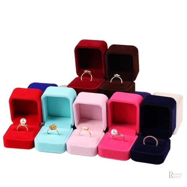 Écrin à bague en matériau de qualité