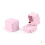 Boîte à bijoux compacte pour bagues